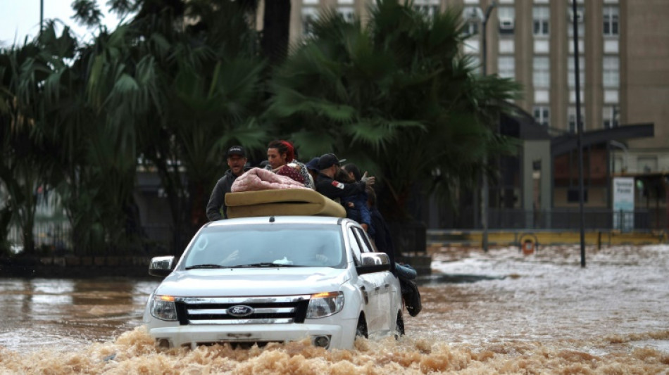 Inondations au Brésil: 70.000 personnes chassées de leur domicile et une soixantaine de morts