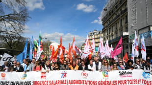 Grèves et mobilisations dans la fonction publique, en pleine chute du gouvernement