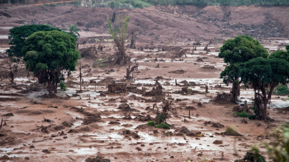 Justicia británica aplaza juicio contra minera por desastre ambiental en Brasil