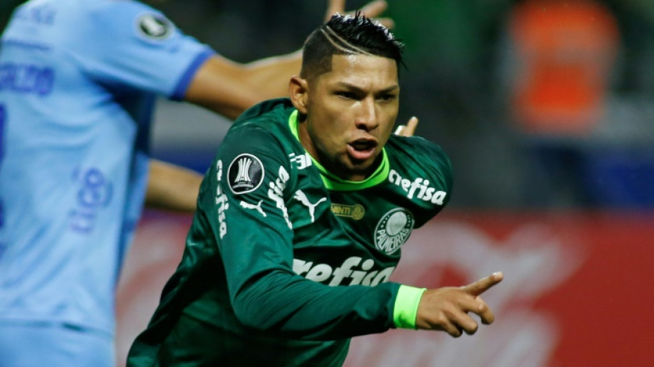 Palmeiras goleia Bolívar (4-0) e garante 1º lugar do Grupo C da Libertadores