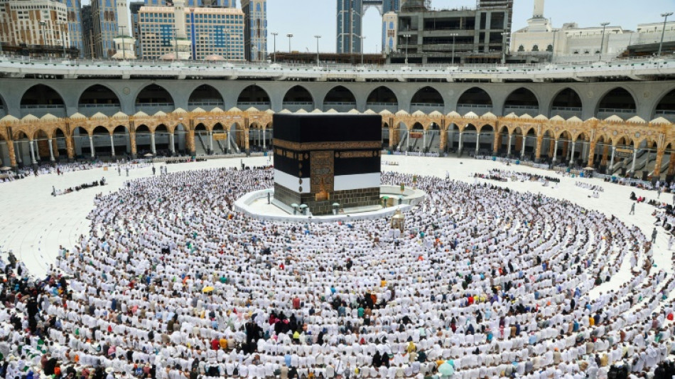 Man arrested after claiming Mecca pilgrimage for queen