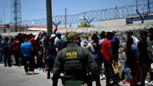 EUA limita acesso a asilo para migrantes na fronteira com México