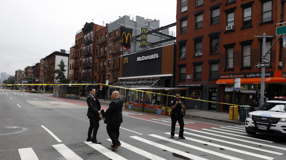  Uccide due persone a coltellate, un uomo fermato a New York 