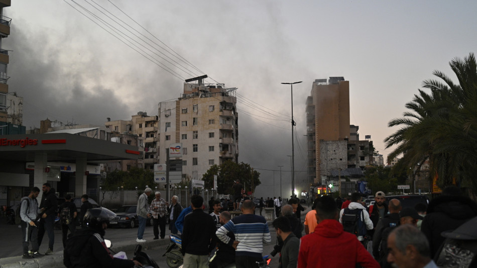  Libano, almeno 9 gli attacchi aerei su Beirut oggi 