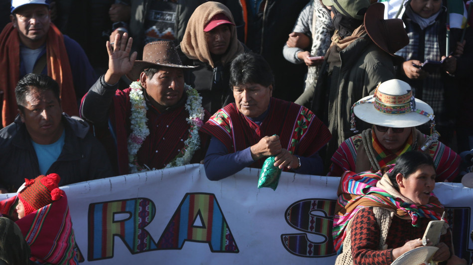  Bolivia, ultimatum di Morales ad Arce: 'Sostituisci i ministri' 