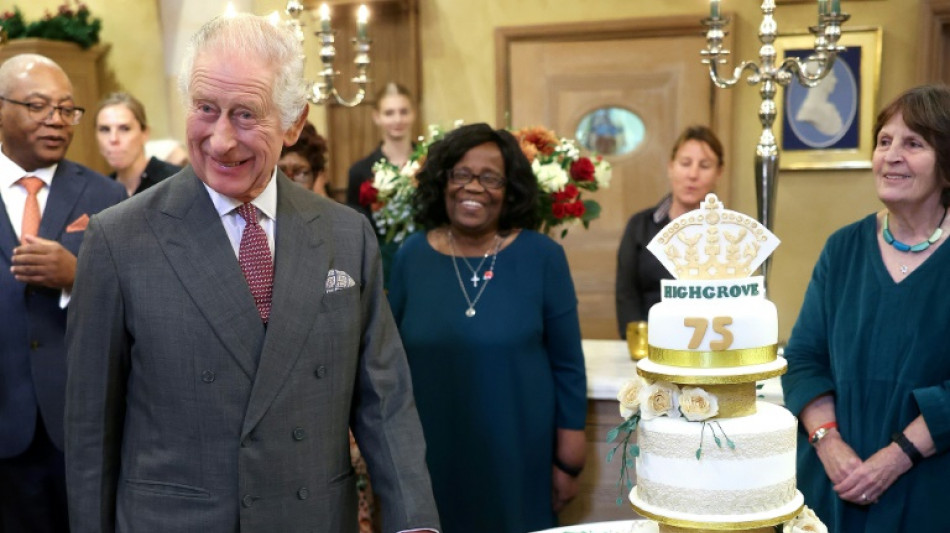 Coups de canon, thé dansant et appel d'Harry pour les 75 ans de Charles III