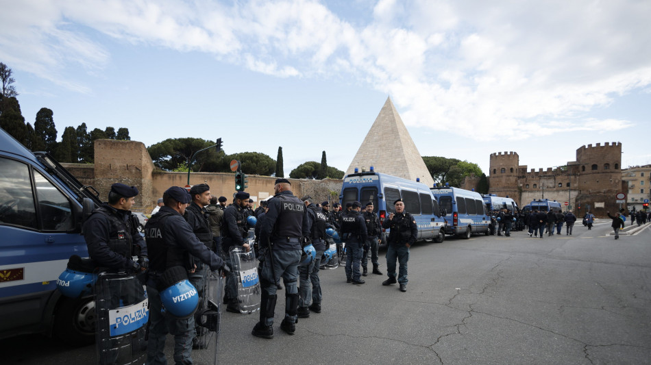 25 Aprile: tensione a Roma tra Brigata ebraica e pro Palestina