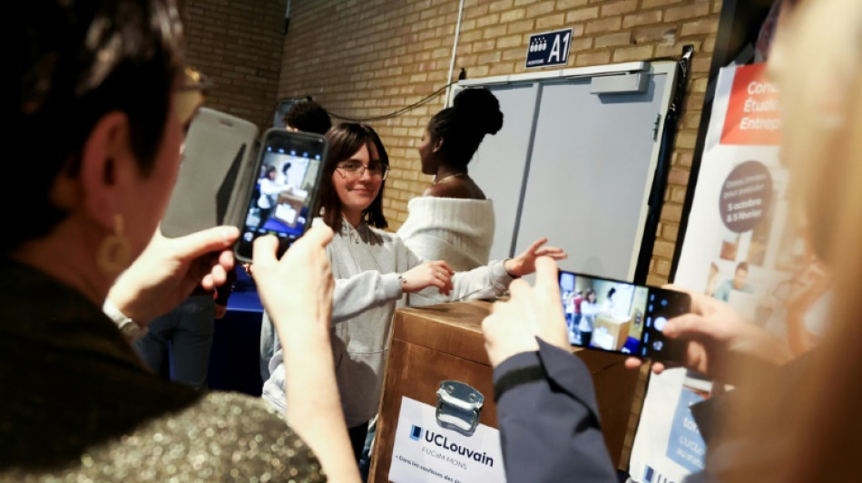 En Belgique, entraînement au vote pour les 16-17 ans