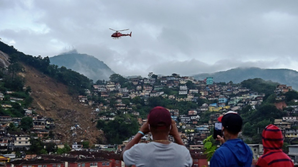 Brésil: 122 morts à Petropolis, nouvelles alertes de fortes pluies