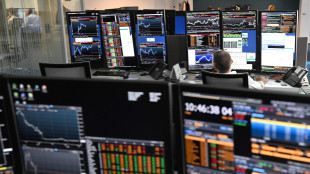 Lo spread tra Btp e Bund chiude in calo a 121 punti