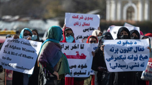 Frauen in Kabul demonstrieren für ihre Rechte