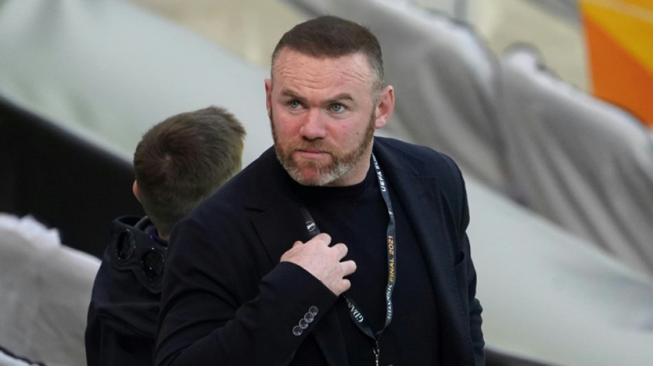 Rooney ascent raises prospect of Everton return