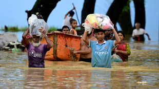 Mindestens 13 Tote bei schweren Überschwemmungen in Bangladesch