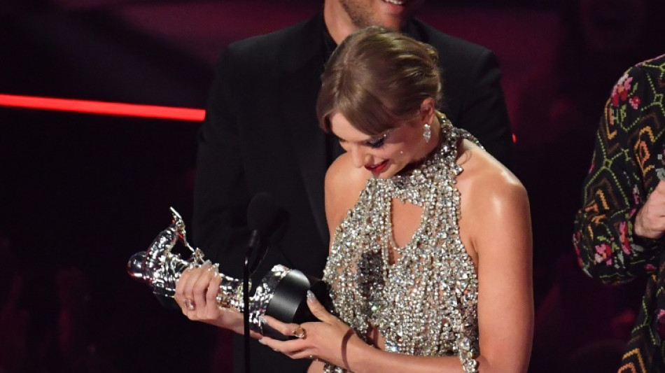 Taylor Swift und Bad Bunny sichern sich wichtigste Preise bei MTV Video Music Awards