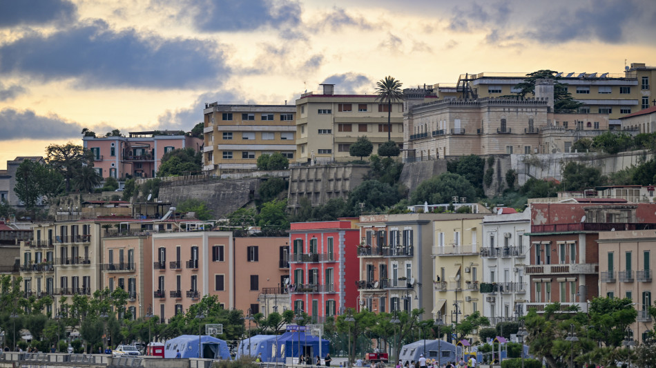 Musumeci firma lo stato di mobilitazione per i Campi flegrei