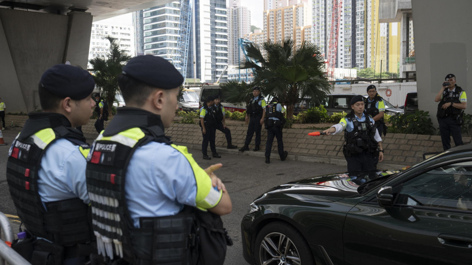  Hong Kong: sovversione, condanne fino a 10 anni per 45 attivisti 