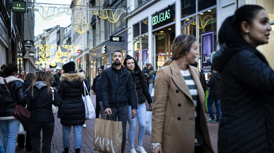 Italia più pessimista, peggiora fiducia di consumatori e imprese