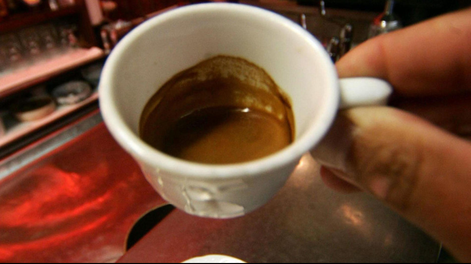 Un caffè contro la demenza, rischio ridotto per chi lo beve