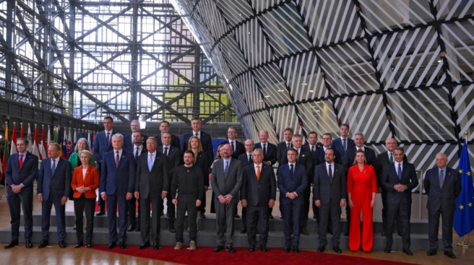 Cúpula da UE debate endurecer o tom em questões migratórias e acelerar expulsões