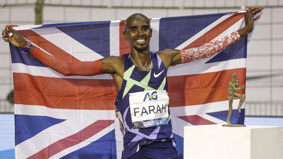 Portano via cellulare a Mo Farah, li insegue e se lo fa ridare