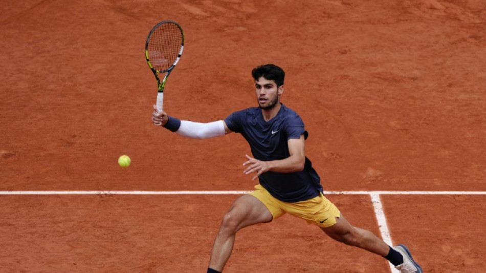 Roland-Garros: Tsitsipas au défi de sa bête noire Alcaraz