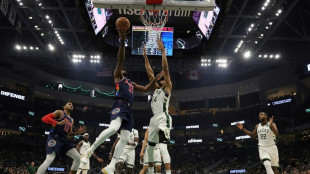 NBA: Embiid et les 76ers dominent Giannis et les Bucks, Doncic est en feu
