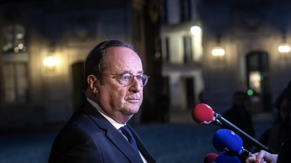 Francia: ex presidente Hollande candidato con i socialisti