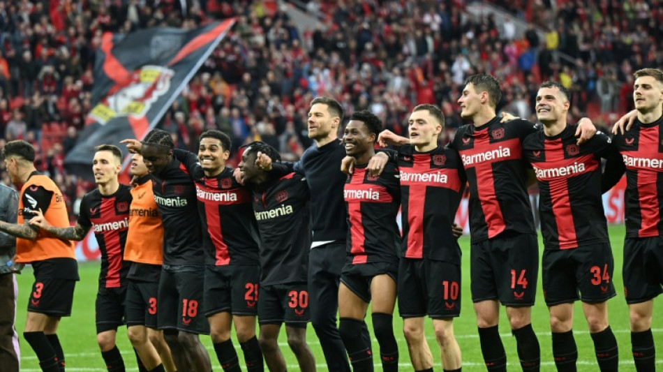 Allemagne: Leverkusen s'échappe en tête après la défaite du Bayern contre Dortmund