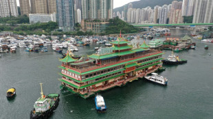 Hong Kong: le célèbre restaurant flottant quitte la ville après un demi-siècle d'existence