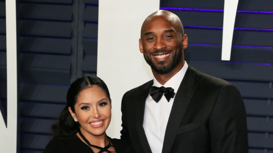 Kobe Bryant crash photo jury to mull multi-million-dollar claim