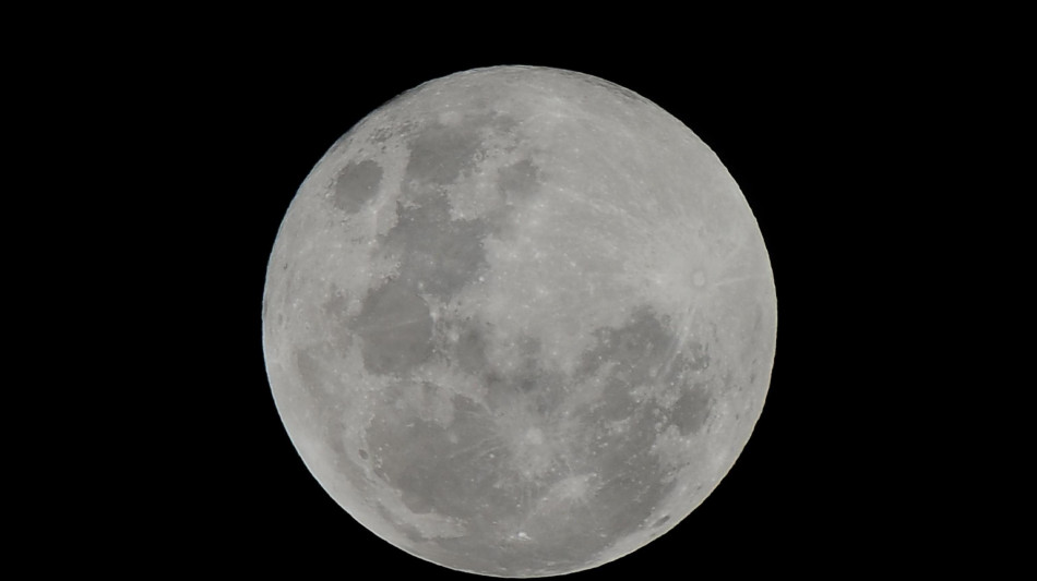 La Luna danza tra i pianeti nel cielo di novembre