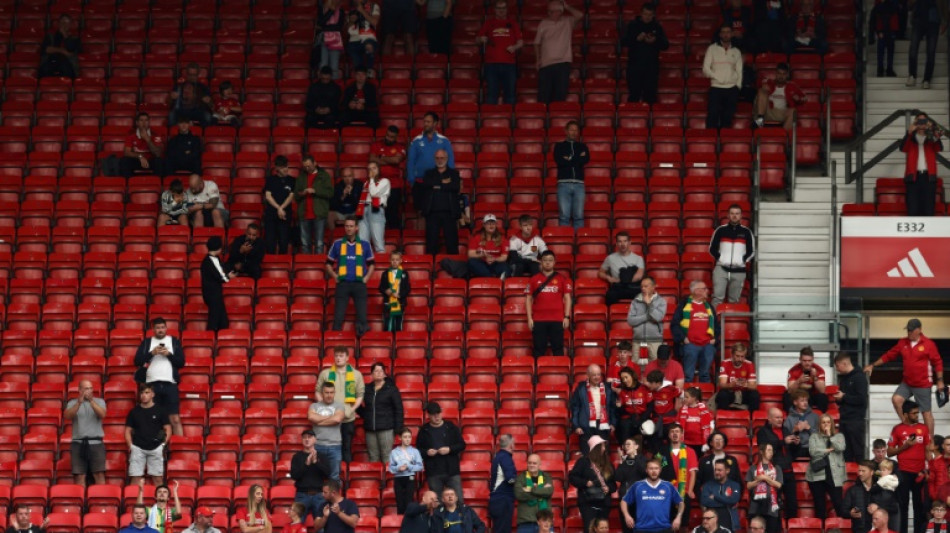 Ações do Manchester United despencam após dúvidas sobre sua venda