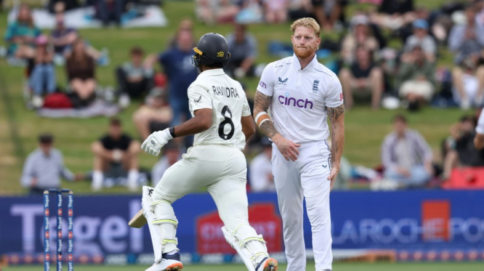 England openers fall as NZ march towards big win in third Test