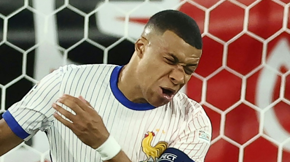 Euro-2024: les Bleus inquiets pour Mbappé, le Portugal et Ronaldo ferment le bal