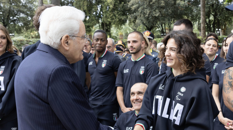  Parigi: riconsegna bandiera, azzurri al Quirinale 