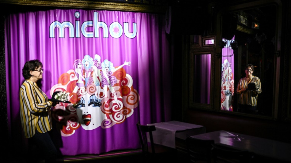Incertitudes sur le sort de Chez Michou, célèbre cabaret parisien