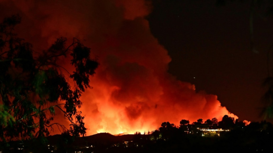  Brände im Raum Los Angeles weiten sich erneut aus - Mittlerweile 16 Todesopfer 