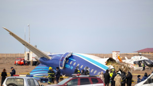 Investigan accidente de avión en Kazajistán en medio de sospechas de derribo