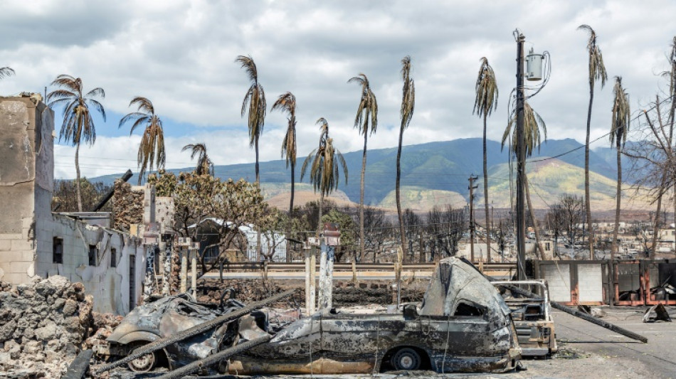 Diretor de emergências do Maui pede demissão após críticas por resposta a incêndio