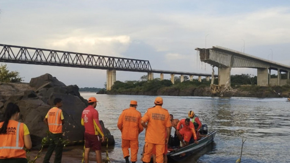  Ponte crollato in Brasile, anche la Marina cerca i 15 dispersi 