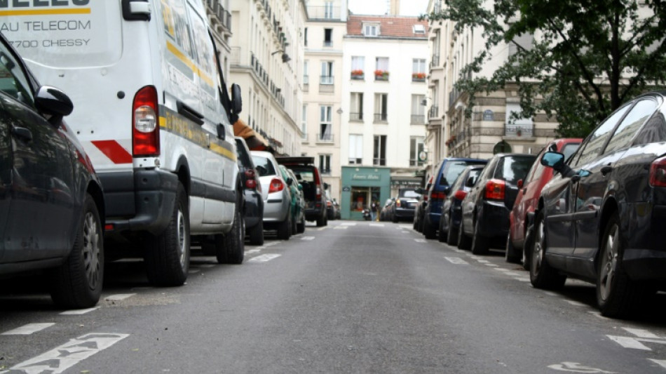 Climat: Dégonfler des pneus de SUV pour "faire la guerre à ceux qui n'en ont rien à foutre"