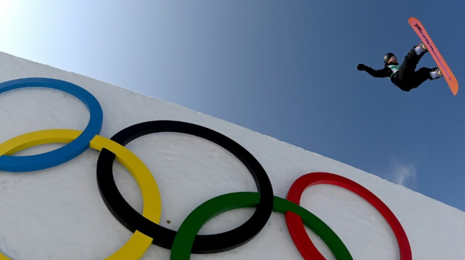 El chino Su Yiming, campeón olímpico en big air de snowboard a los 17 años